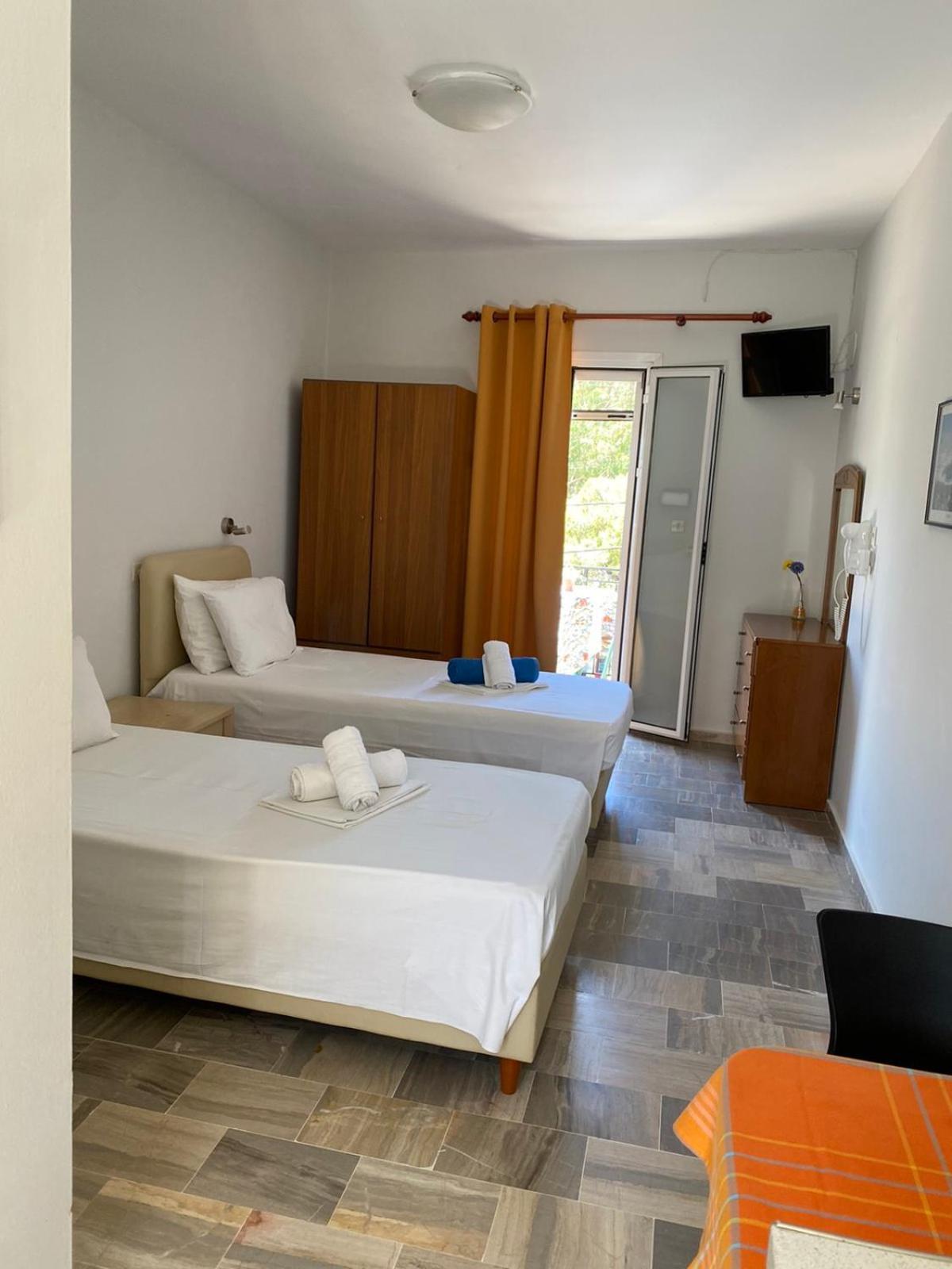 Voula Ilias Studios Panormos  Room photo