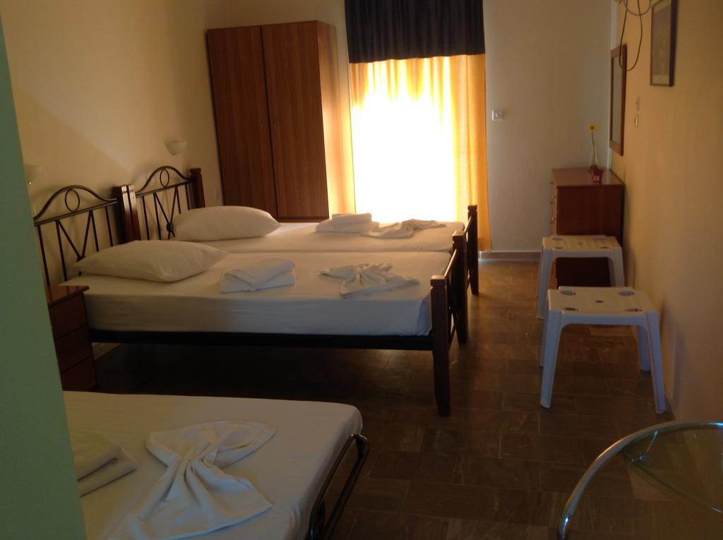 Voula Ilias Studios Panormos  Room photo
